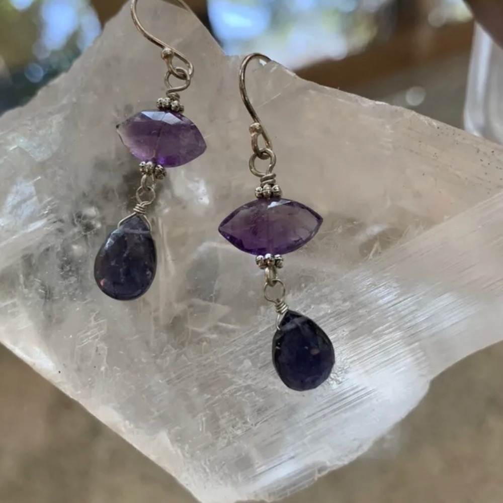 A. V. Max amethyst & iolite Drop Earrings Made In The USA NWOT